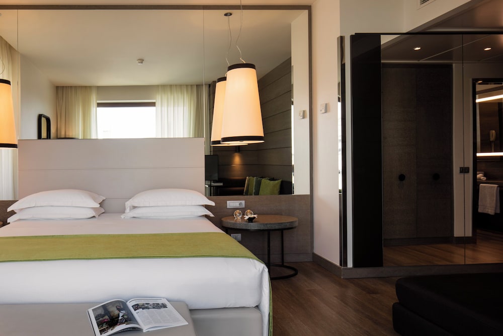 Starhotels E.c.ho. — Hotel rooms in Milan, Lombardy