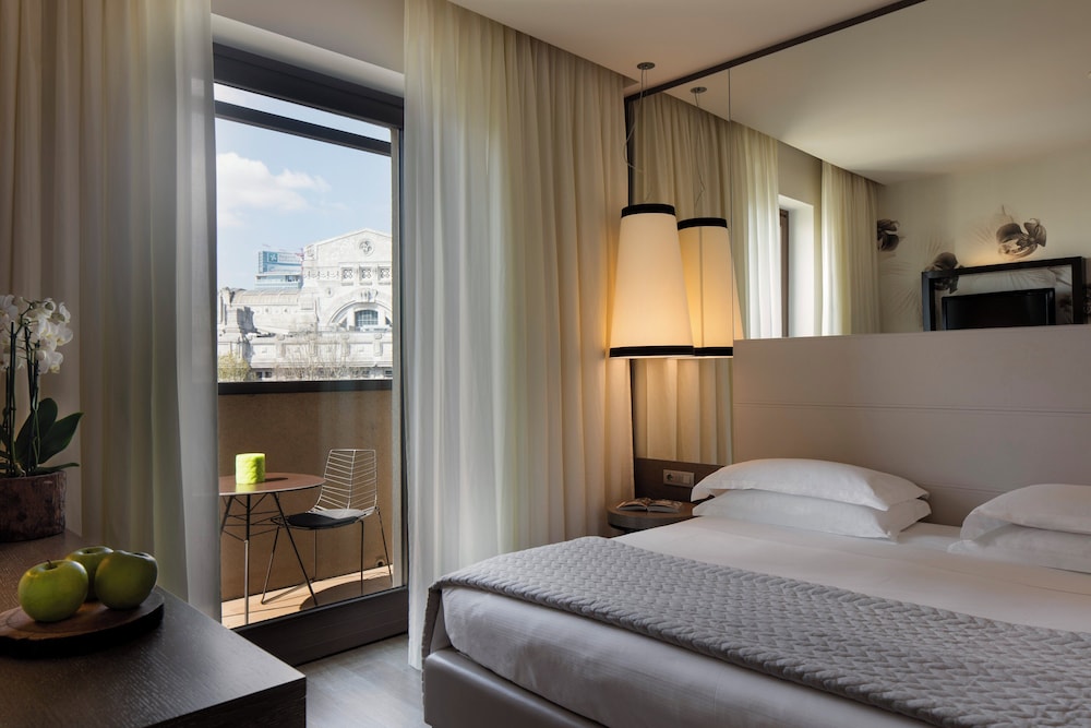 Starhotels E.c.ho. — Hotel rooms in Milan, Lombardy