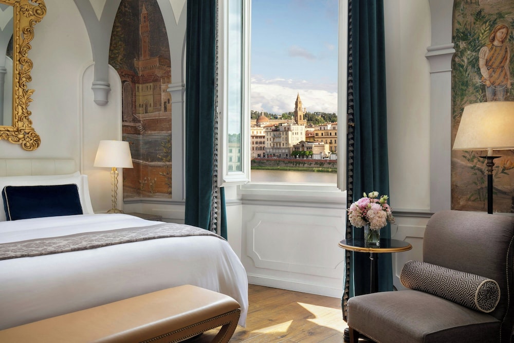 The St. Regis Florence — Hotel rooms in Florence, Tuscany