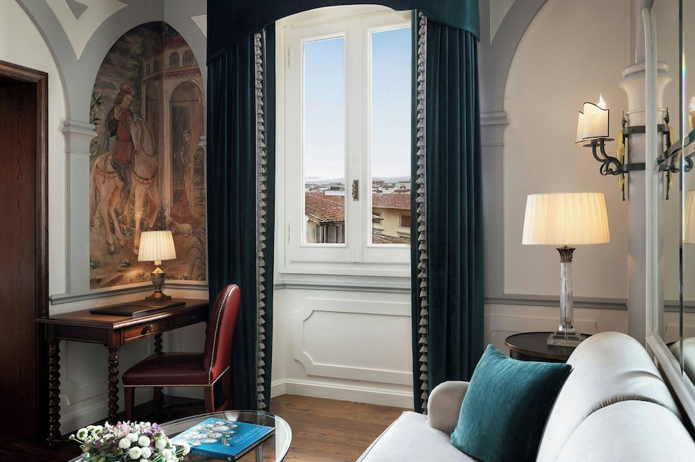 The St. Regis Florence — Hotel rooms in Florence, Tuscany