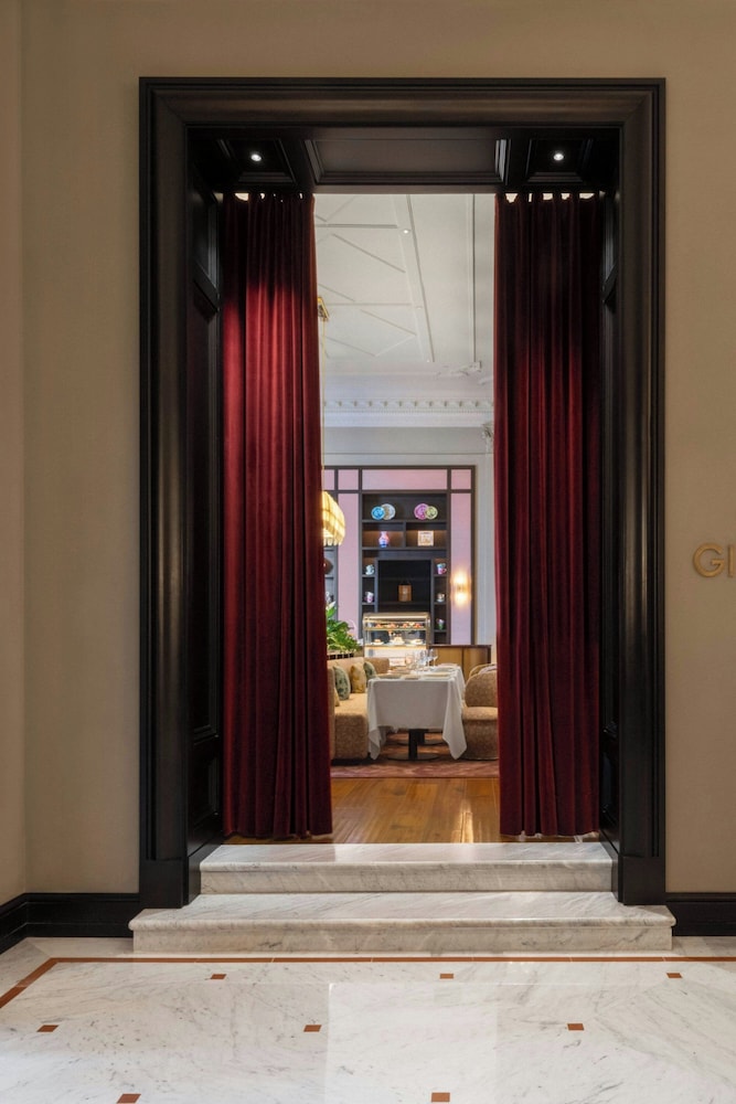 The St. Regis Florence — Restaurant & bars in Florence, Tuscany