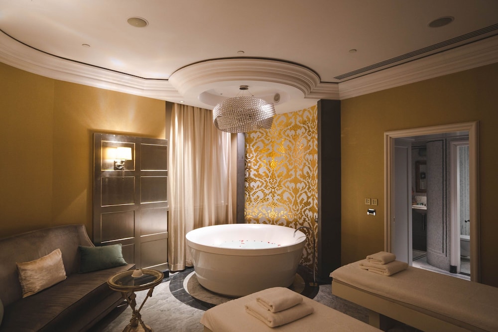 The St. Regis Florence — Spa in Florence, Tuscany