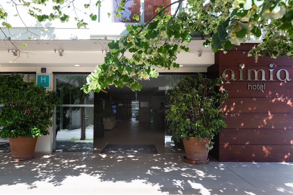 Hotel Aimia — Hotel building in Puerto de Soller, Balearic Islands