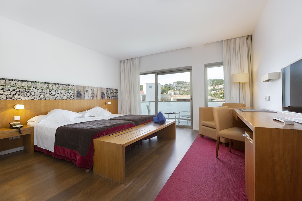Hotel Aimia — Hotel rooms in Puerto de Soller, Balearic Islands