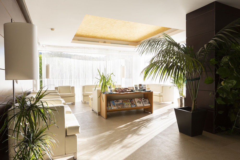 Hotel Aimia — Hotel building in Puerto de Soller, Balearic Islands