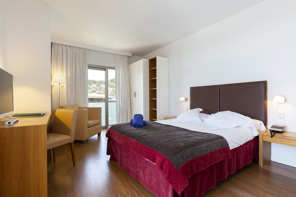 Hotel Aimia — Hotel rooms in Puerto de Soller, Balearic Islands