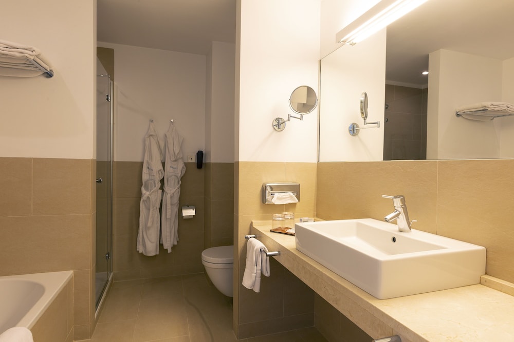 Hotel Aimia — Hotel rooms in Puerto de Soller, Balearic Islands