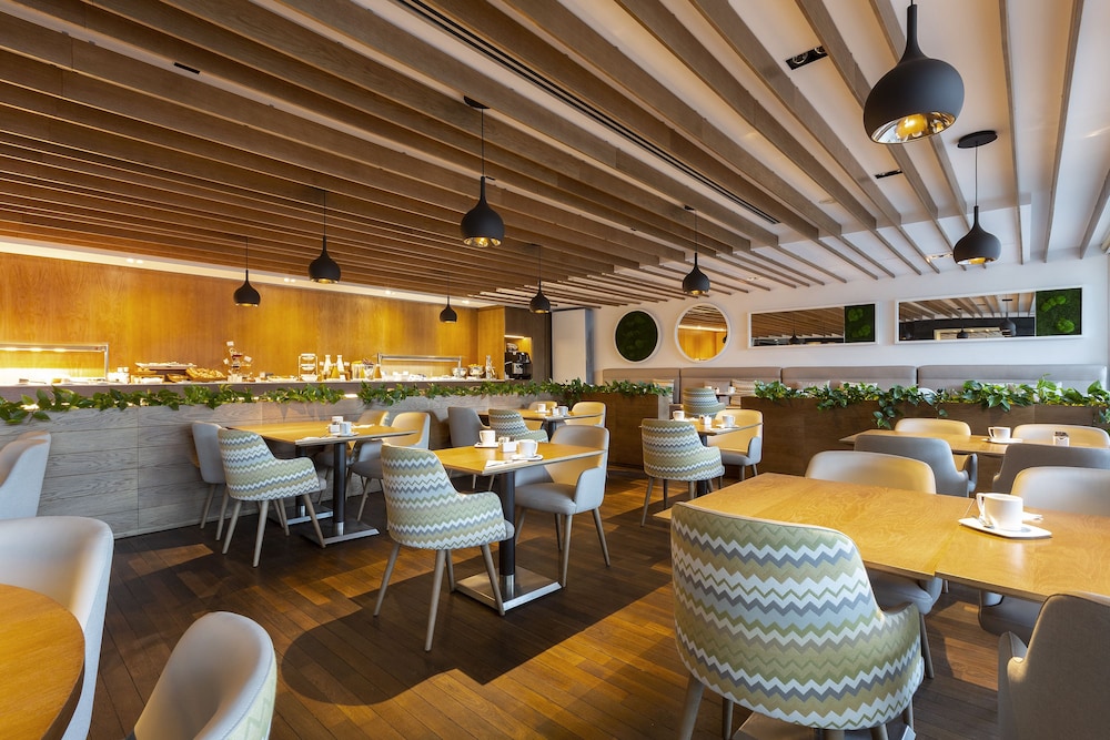 Hotel Aimia — Restaurant & bars in Puerto de Soller, Balearic Islands