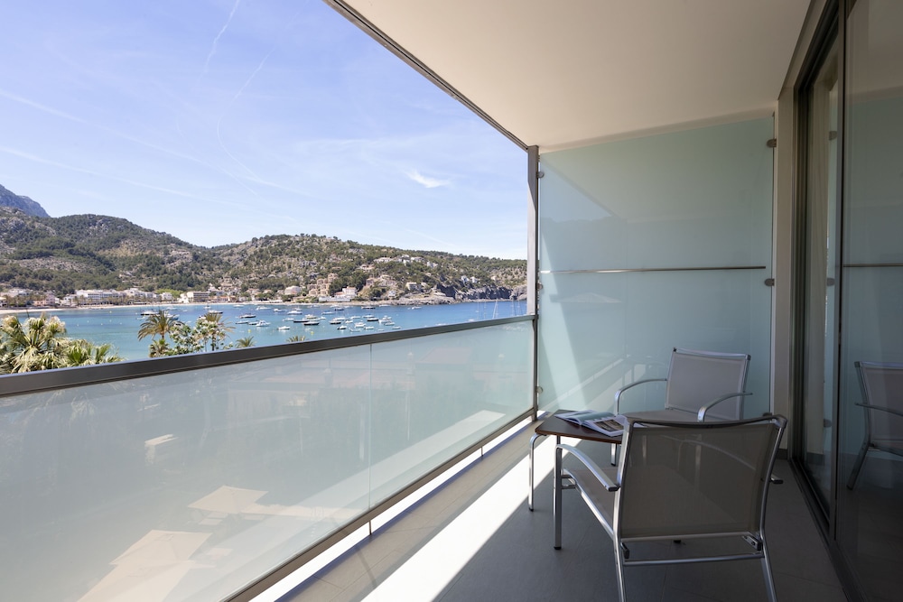 Hotel Aimia — Hotel rooms in Puerto de Soller, Balearic Islands