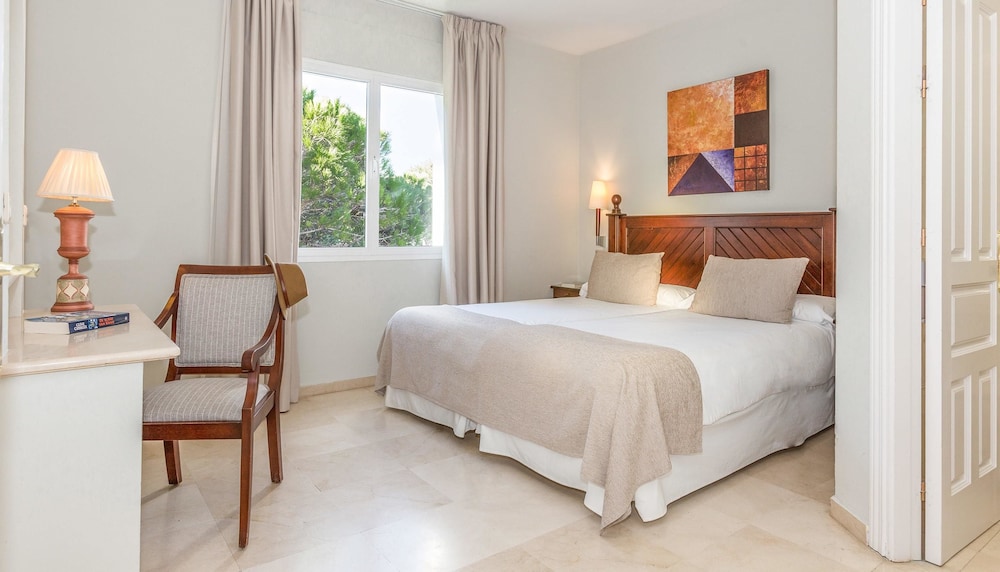 Ona Alanda Club Marbella — Hotel rooms in Marbella, Andalusia
