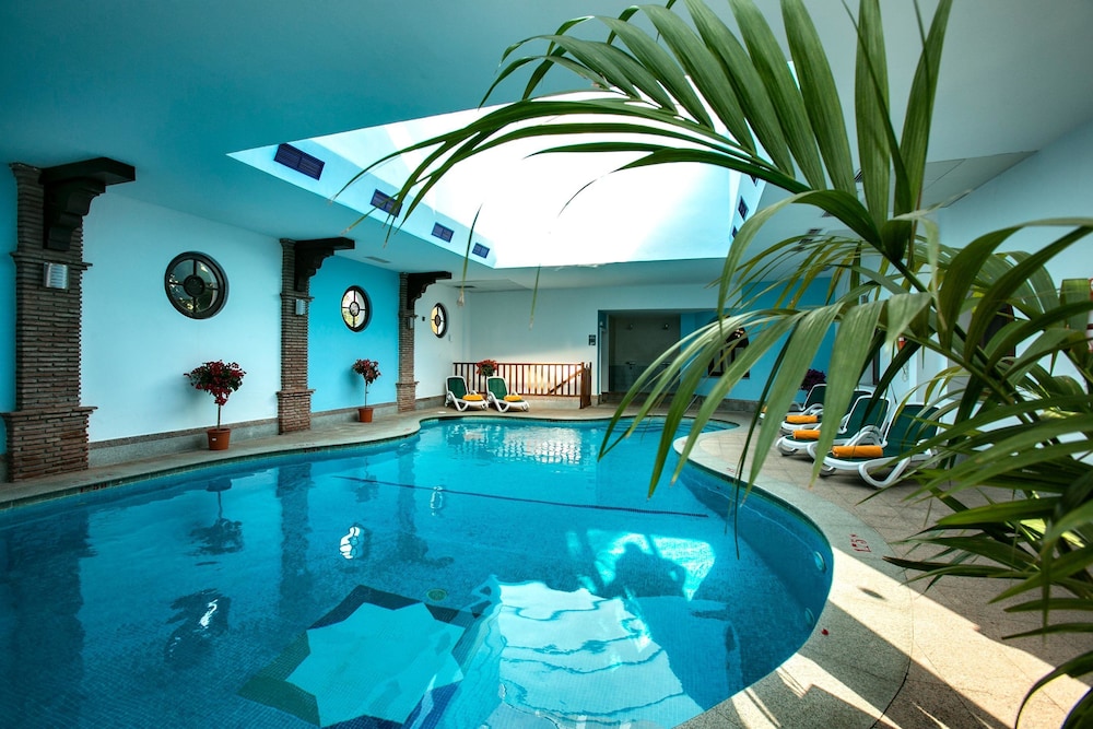 Ona Alanda Club Marbella — Swimming pool in Marbella, Andalusia