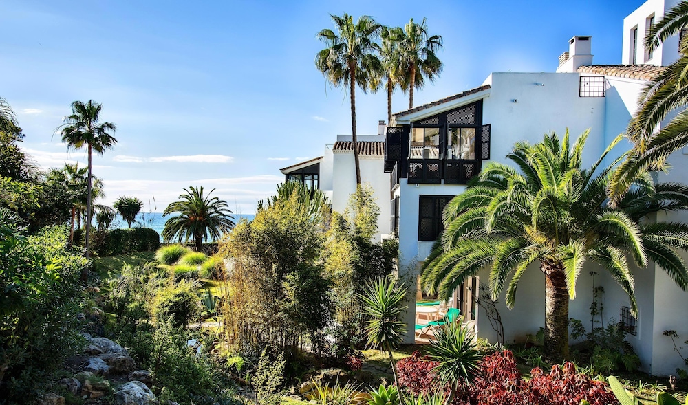 Ona Alanda Club Marbella — Hotel building in Marbella, Andalusia