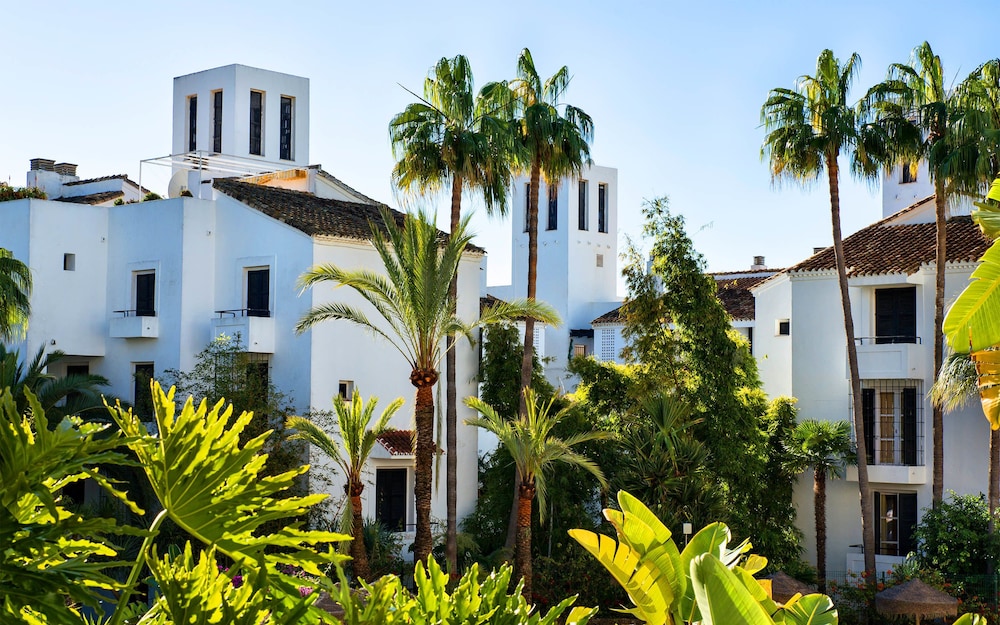 Ona Alanda Club Marbella — Hotel building in Marbella, Andalusia