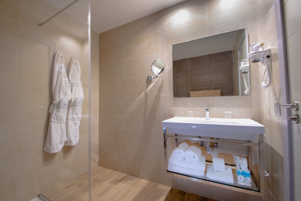 HL Suitehotel Playa del Inglés — Hotel rooms in Playa del Ingles, Canary Islands