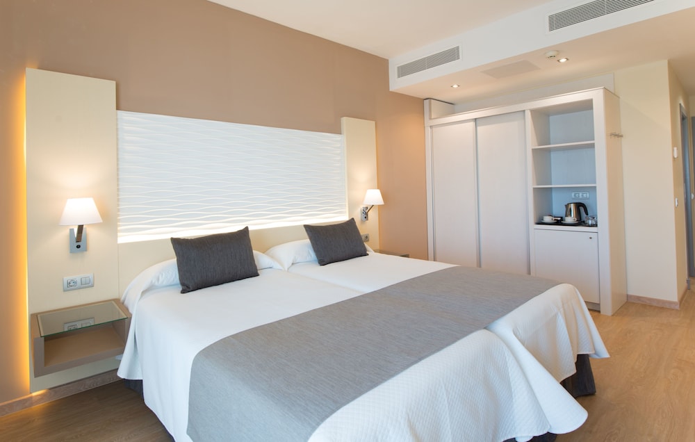 HL Suitehotel Playa del Inglés — Hotel rooms in Playa del Ingles, Canary Islands