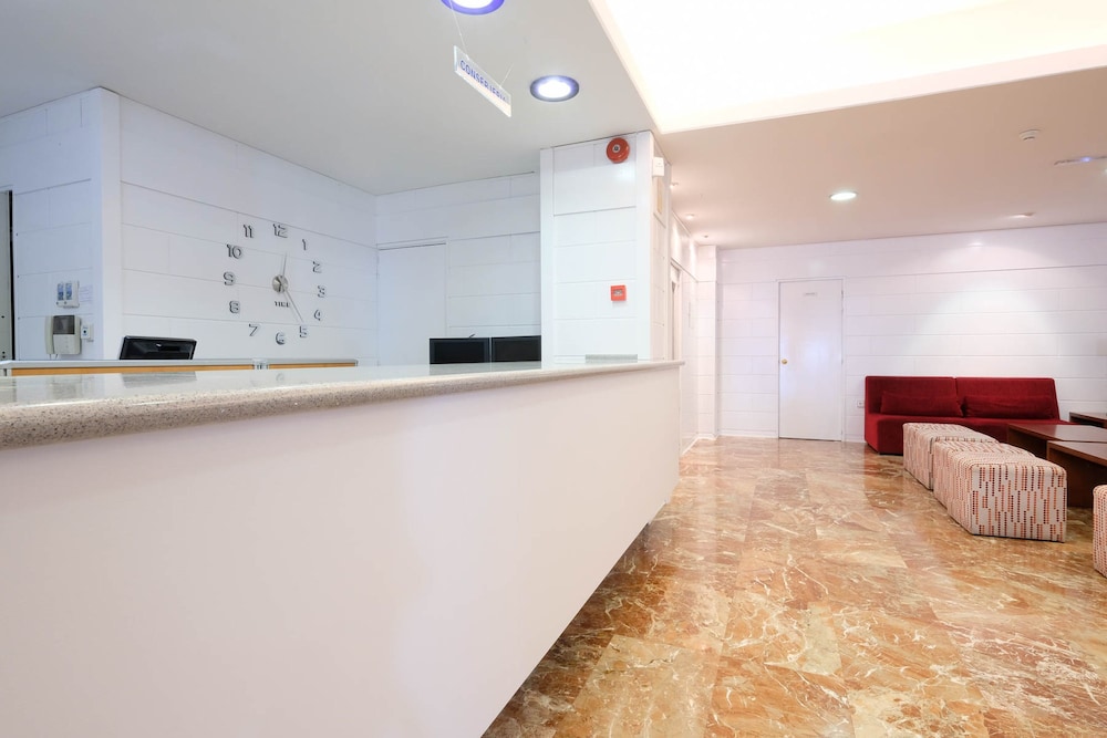 azuLine Hotel Bergantín — Hotel building in San Antonio, Balearic Islands