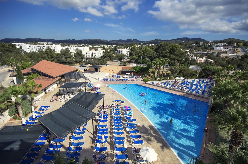 azuLine Hotel Bergantín — Swimming pool in San Antonio, Balearic Islands