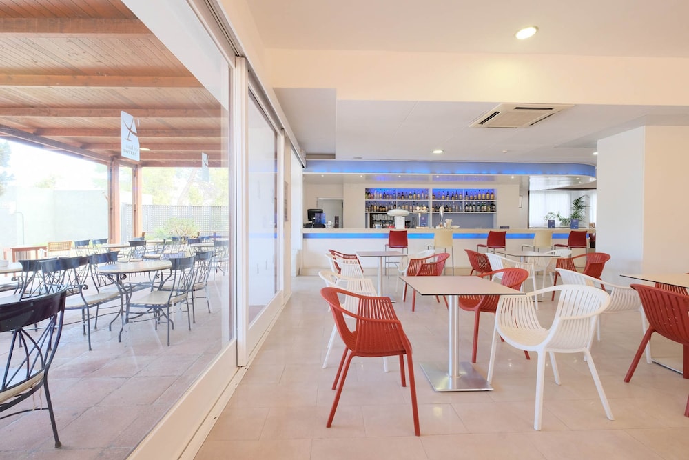 azuLine Hotel Bergantín — Restaurant & bars in San Antonio, Balearic Islands