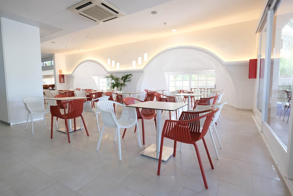 azuLine Hotel Bergantín — Restaurant & bars in San Antonio, Balearic Islands