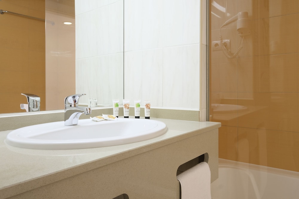 azuLine Hotel Bergantín — Hotel rooms in San Antonio, Balearic Islands