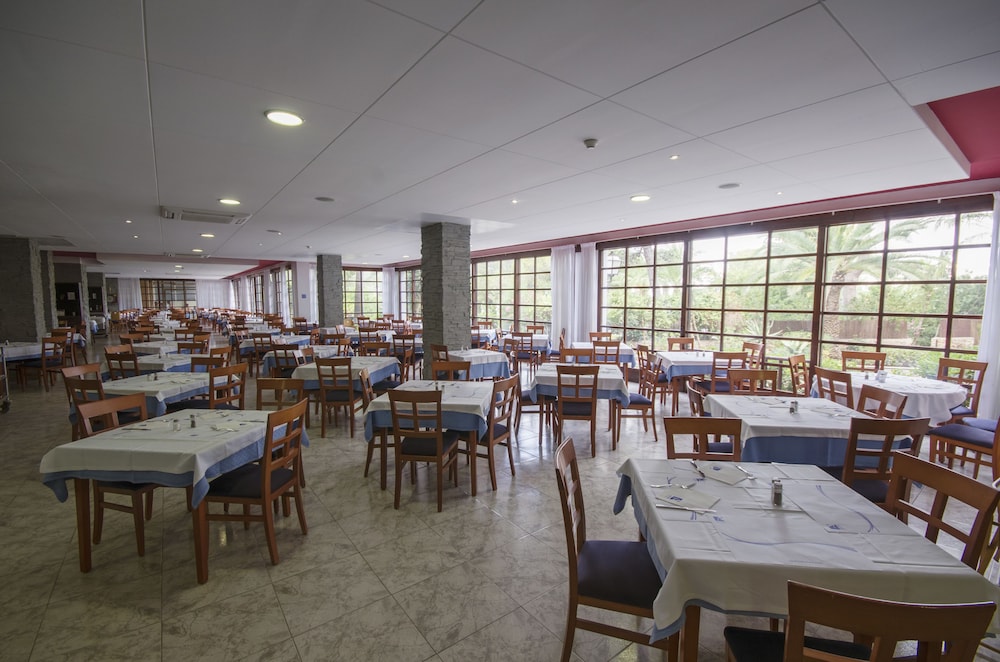 azuLine Hotel Bergantín — Restaurant & bars in San Antonio, Balearic Islands