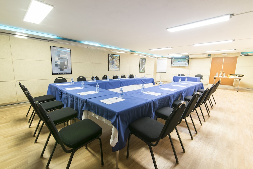 azuLine Hotel Bergantín — Hotel building in San Antonio, Balearic Islands
