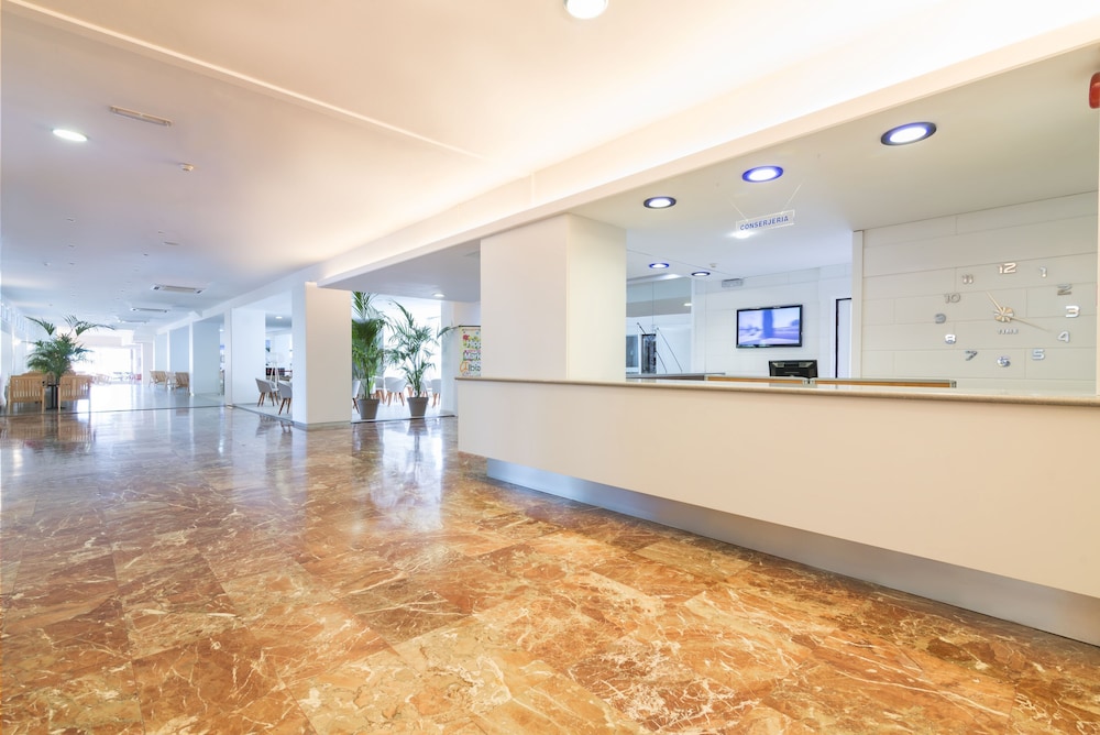 azuLine Hotel Bergantín — Hotel building in San Antonio, Balearic Islands