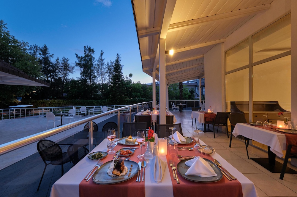 Asteria Family Resort Side (Ex. Euphoria Palm Beach) — Outdoor in Manavgat