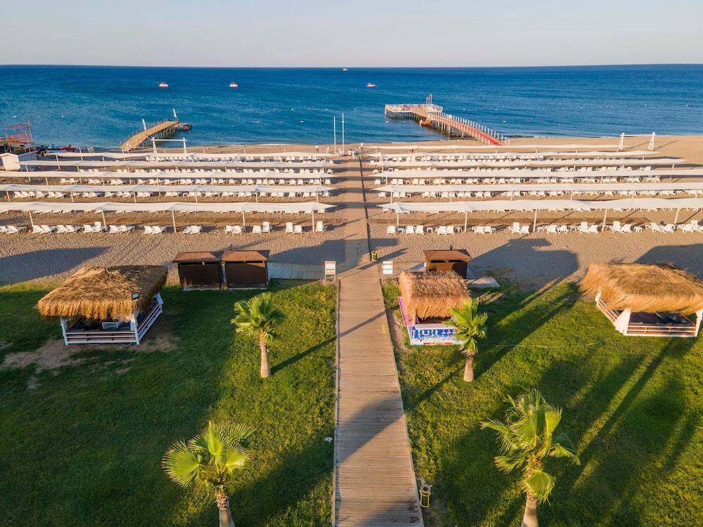 Asteria Family Resort Side (Ex. Euphoria Palm Beach) — Outdoor in Manavgat