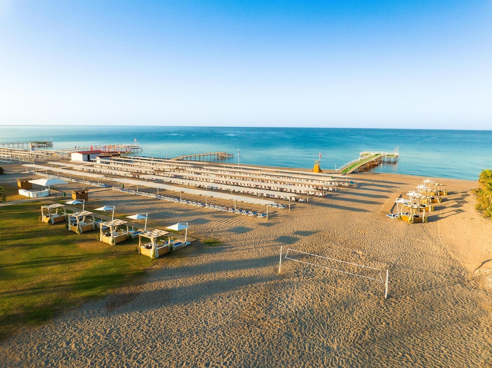 Asteria Family Resort Side (Ex. Euphoria Palm Beach) — Outdoor in Manavgat