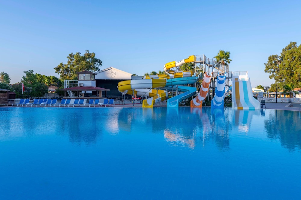 Asteria Family Resort Side (Ex. Euphoria Palm Beach) — Pool in Manavgat