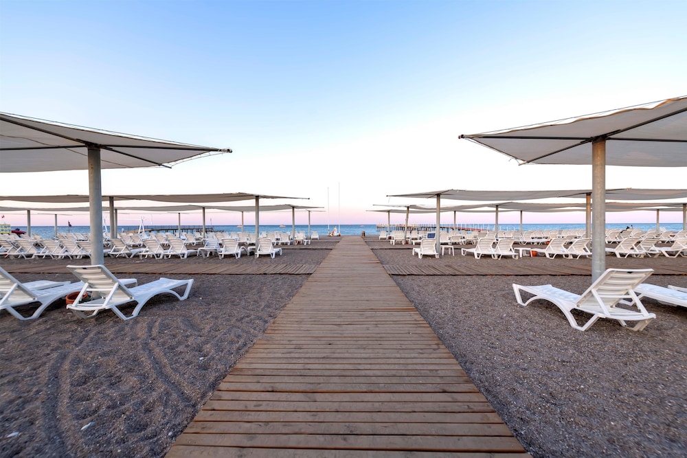 Asteria Family Resort Side (Ex. Euphoria Palm Beach) — Outdoor in Manavgat