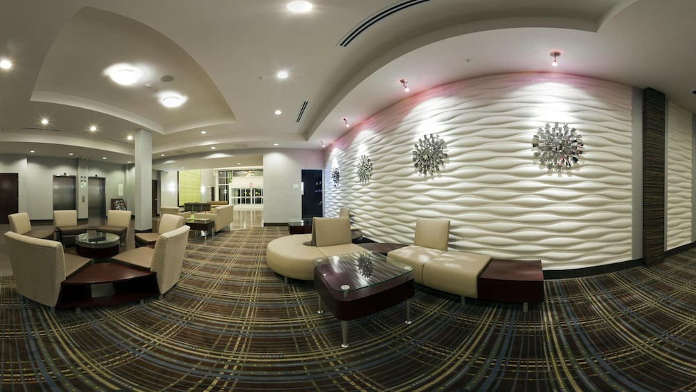 Holiday Inn Detroit Metro Airport by IHG — Hotel building in Romulus, Michigan