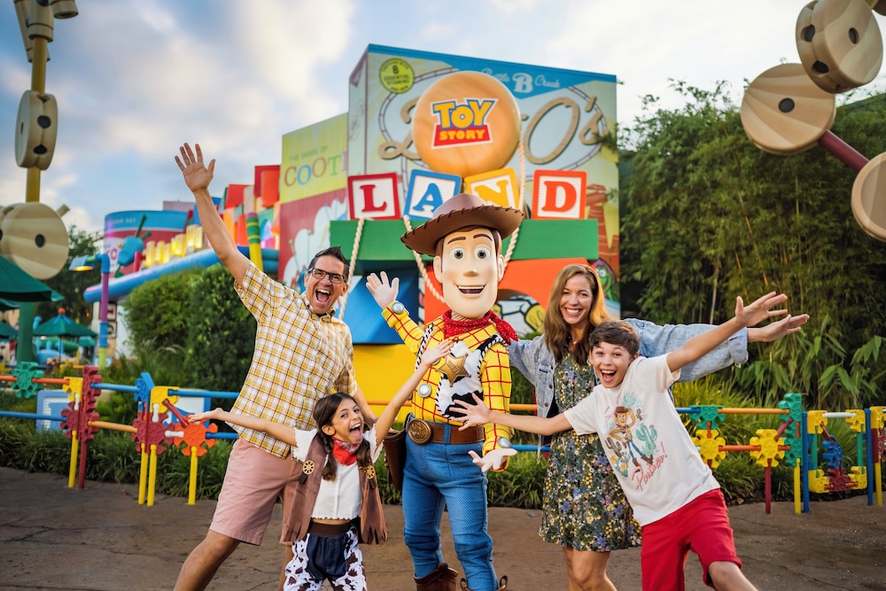 Holiday Inn Orlando - Disney Springs® Area by IHG — Attractions for children in Lake Buena Vista, Florida