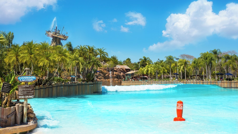 Holiday Inn Orlando - Disney Springs® Area by IHG — Swimming pool in Lake Buena Vista, Florida