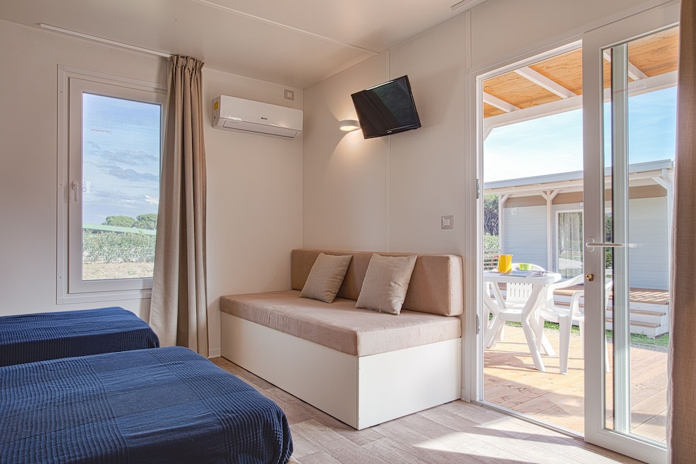 Camping Village Roma Capitol — Hotel rooms in Rome, Lazio