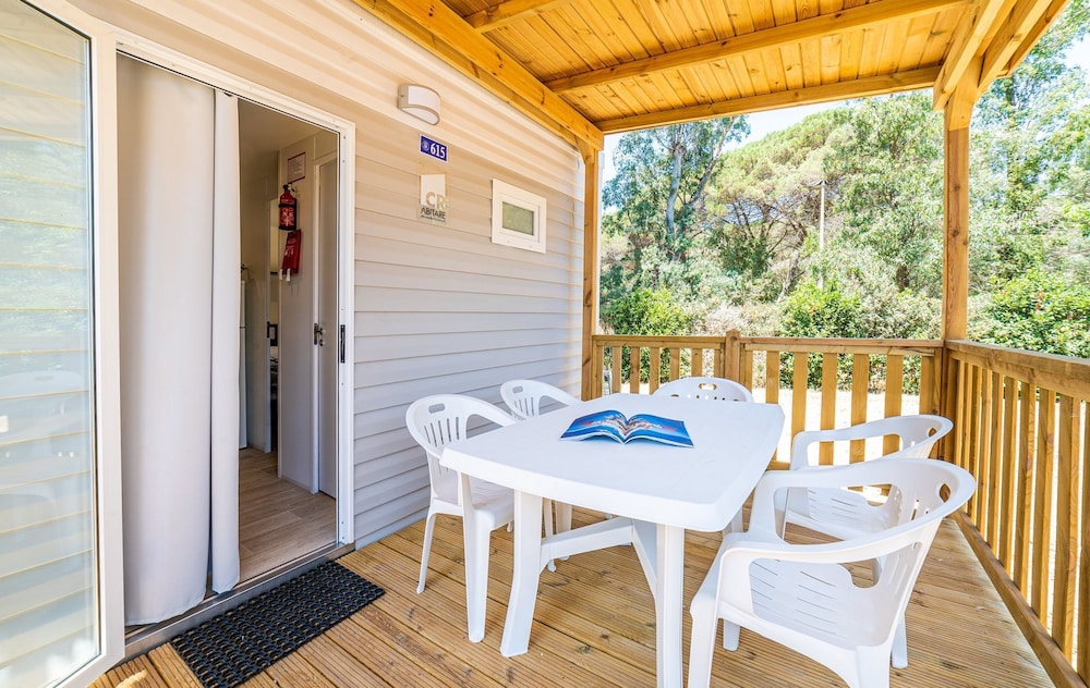 Camping Village Roma Capitol — Hotel building in Rome, Lazio