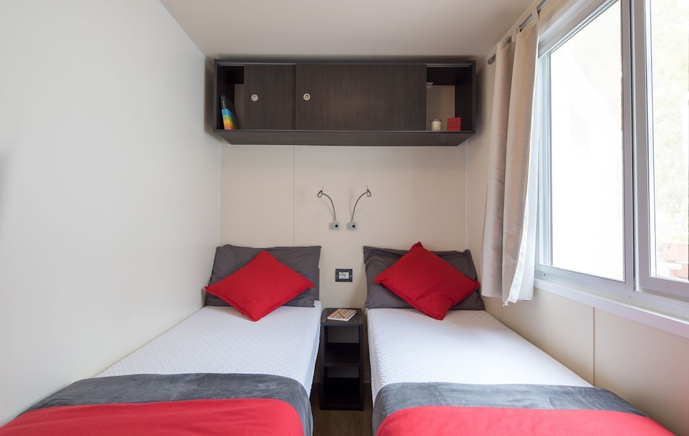 Camping Village Roma Capitol — Hotel rooms in Rome, Lazio
