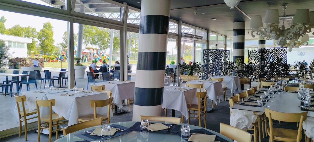 Camping Village Roma Capitol — Restaurant & bars in Rome, Lazio