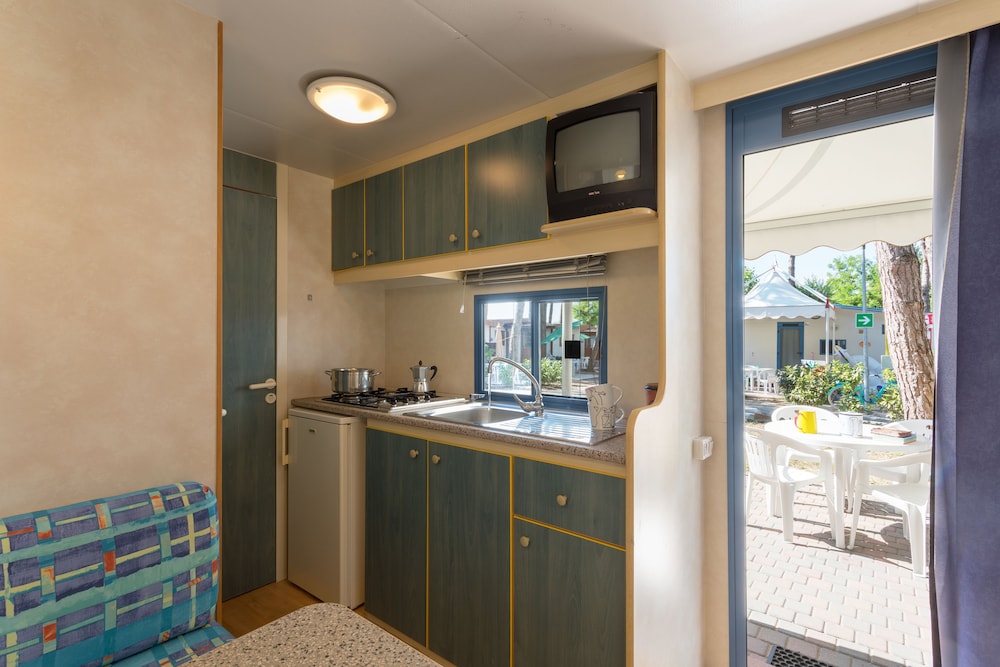 Camping Village Roma Capitol — Hotel rooms in Rome, Lazio
