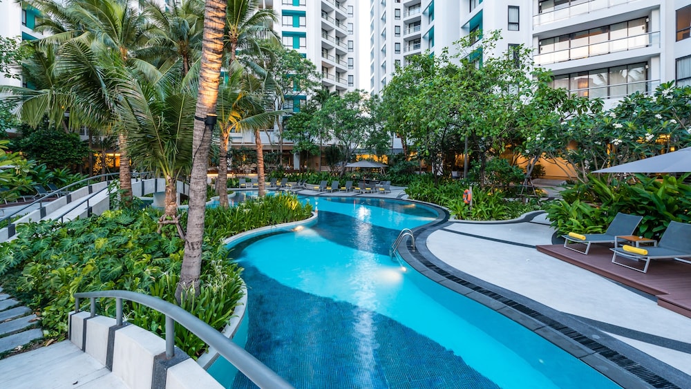 Chatrium Sathon Bangkok — Swimming pool in Bangkok, Bangkok