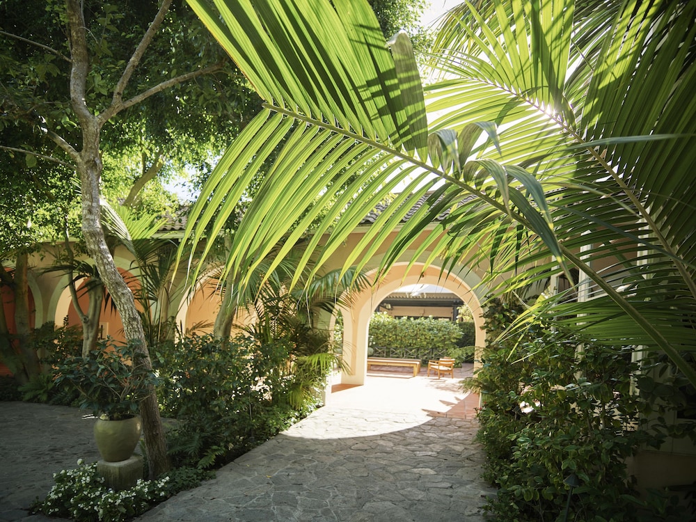 Hotel Bel-Air - Dorchester Collection — Hotel building in Los Angeles, California