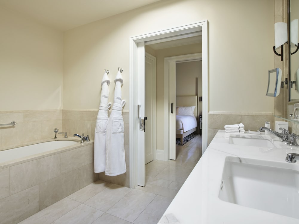 Hotel Bel-Air - Dorchester Collection — Hotel rooms in Los Angeles, California
