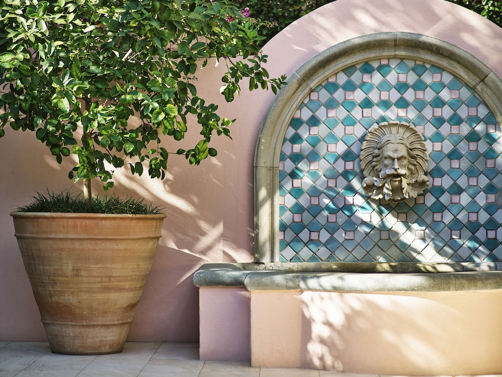 Hotel Bel-Air - Dorchester Collection — Hotel building in Los Angeles, California