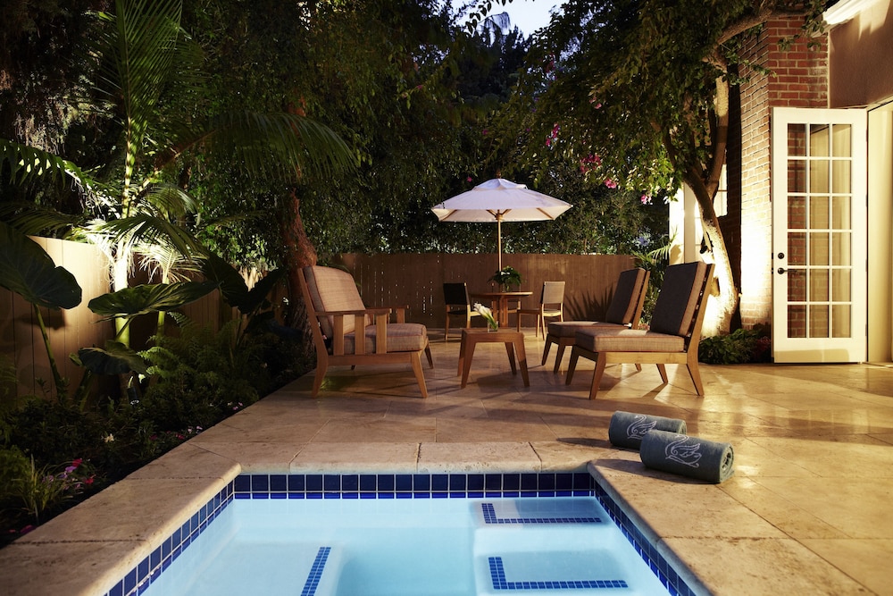 Hotel Bel-Air - Dorchester Collection — Swimming pool in Los Angeles, California