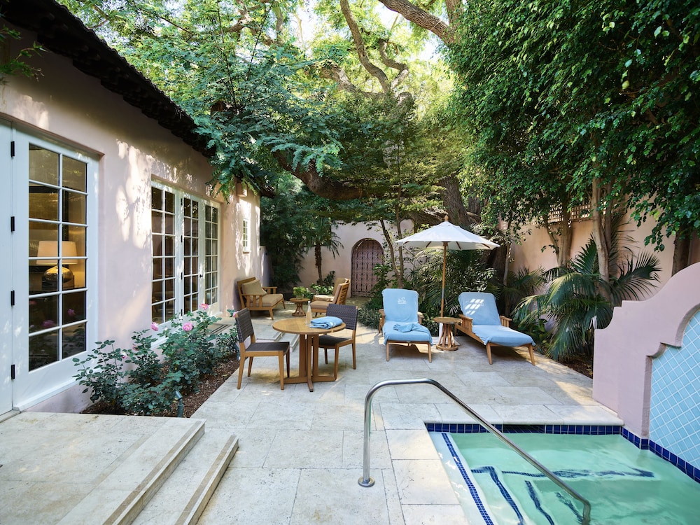 Hotel Bel-Air - Dorchester Collection — Swimming pool in Los Angeles, California