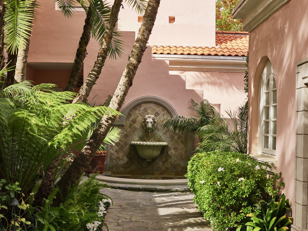 Hotel Bel-Air - Dorchester Collection — Hotel building in Los Angeles, California