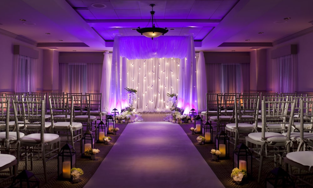 Hotel Commonwealth — Hotel building in Boston, Massachusetts