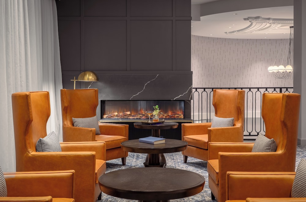 Hotel Commonwealth — Hotel building in Boston, Massachusetts
