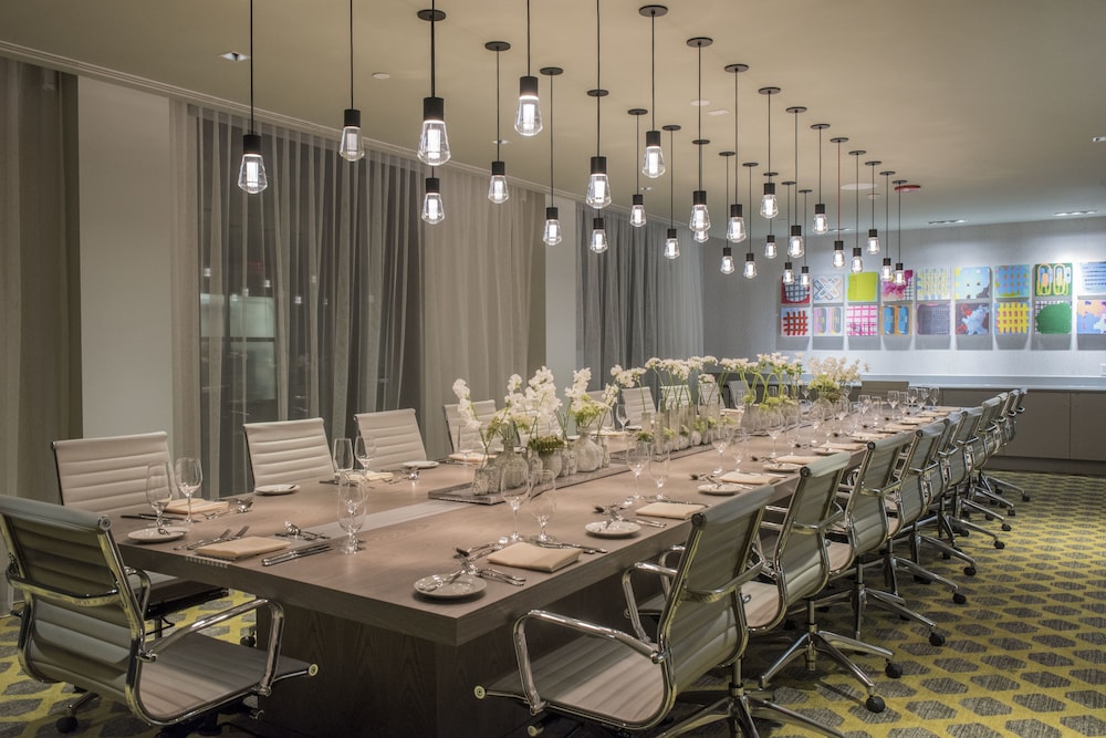 Hotel Commonwealth — Restaurant & bars in Boston, Massachusetts